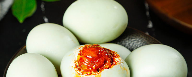 咸鸭蛋腌制多久可以吃