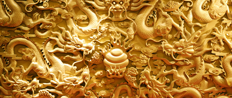 梦见天上有龙在飞是什么意思
