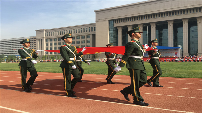 解放军艺术学院怎么考